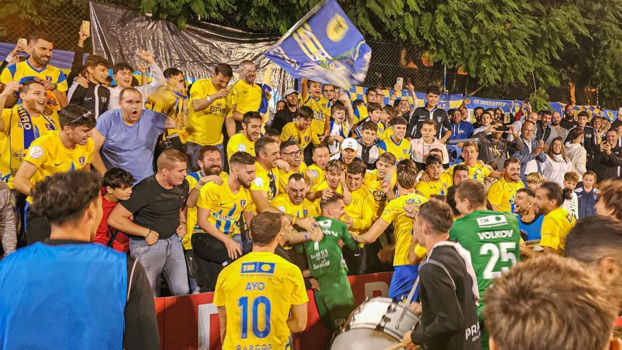 Así celebró el Orihuela CF su pase en la eliminatoria de la Copa del Rey