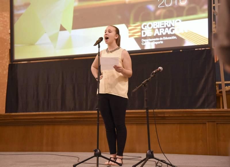 Imágenes de la ceremonia de premios por el Día de la Educación Aragonesa 2016