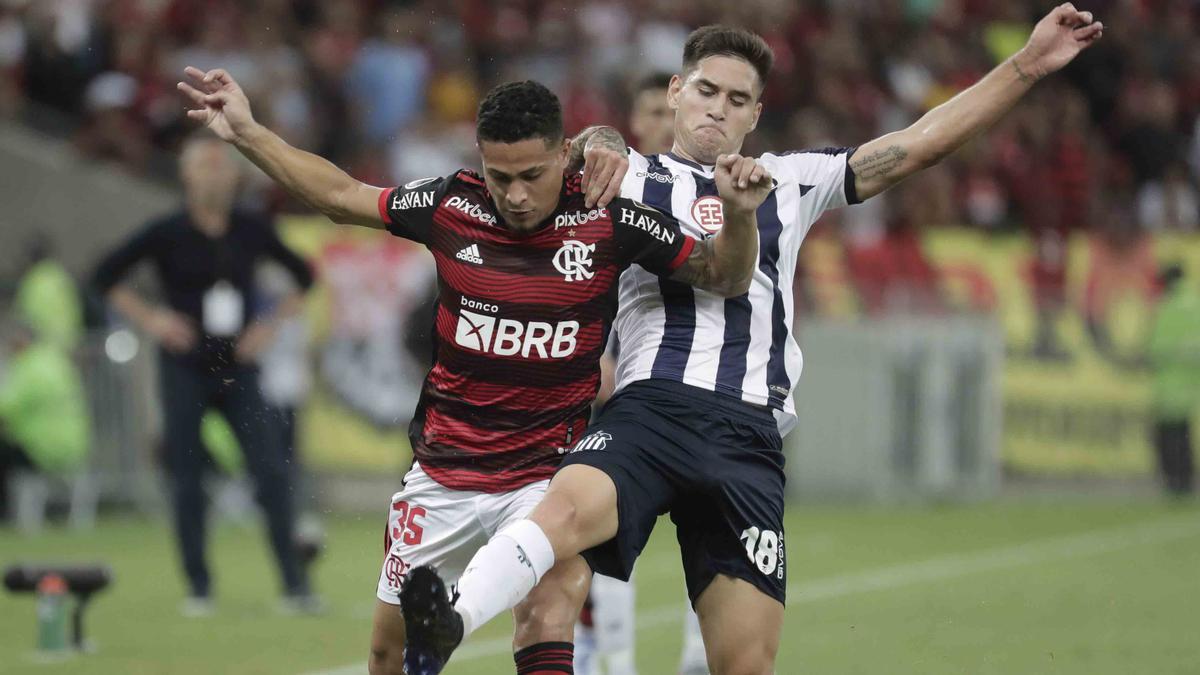 Joao Gomes es el 'todcampista' del Flamengo