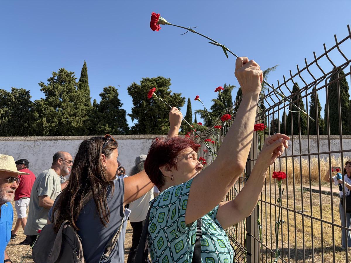 Encuentro en memoria de las víctimas del régimen franquista en Mérida.
