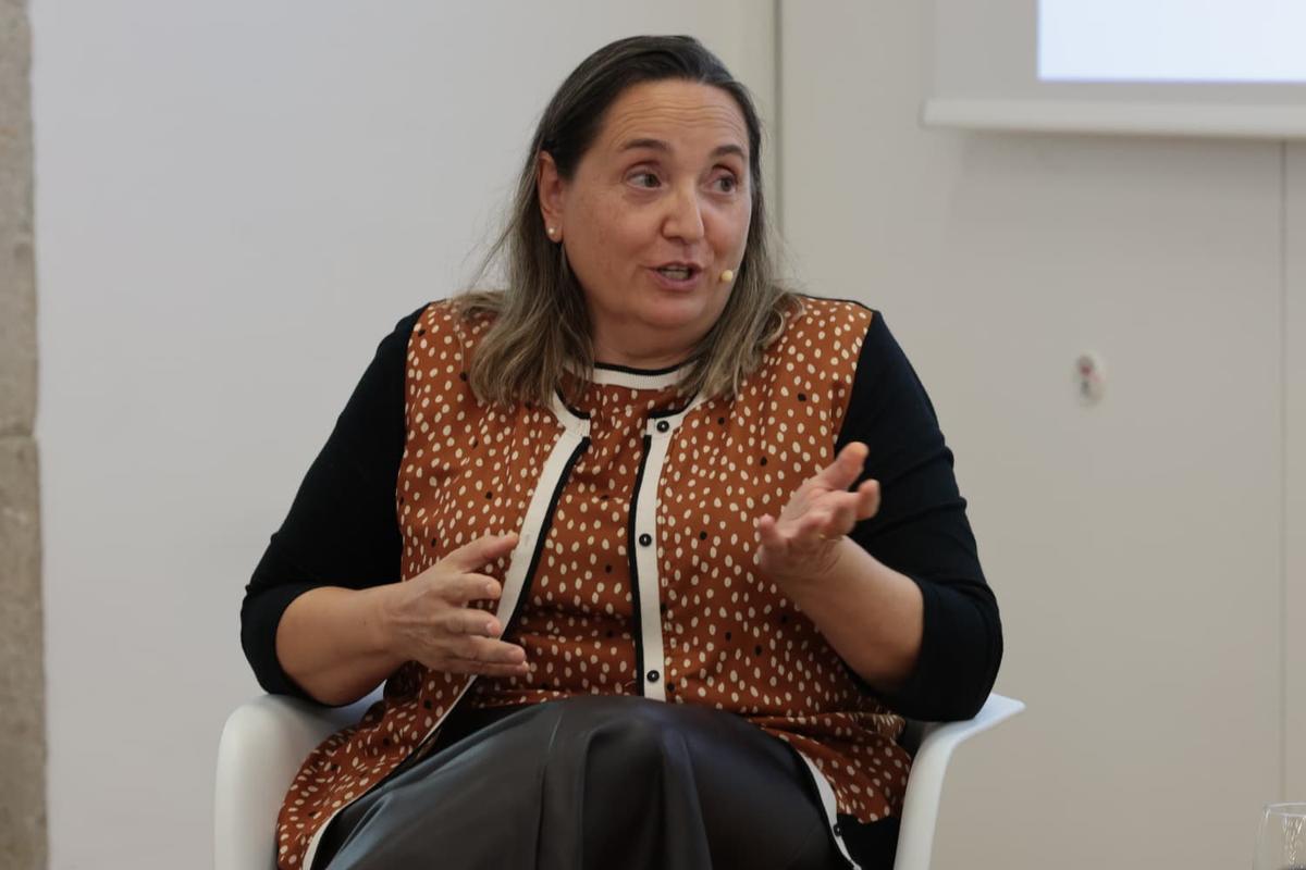 Luz Gil, en plena intervención.