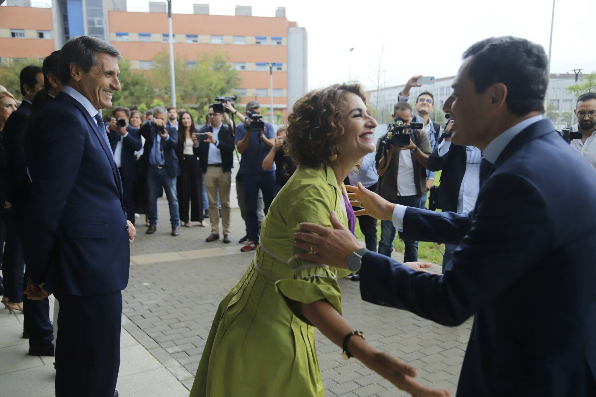 Entrega de las llaves de los apartamentos de Sama Naharro