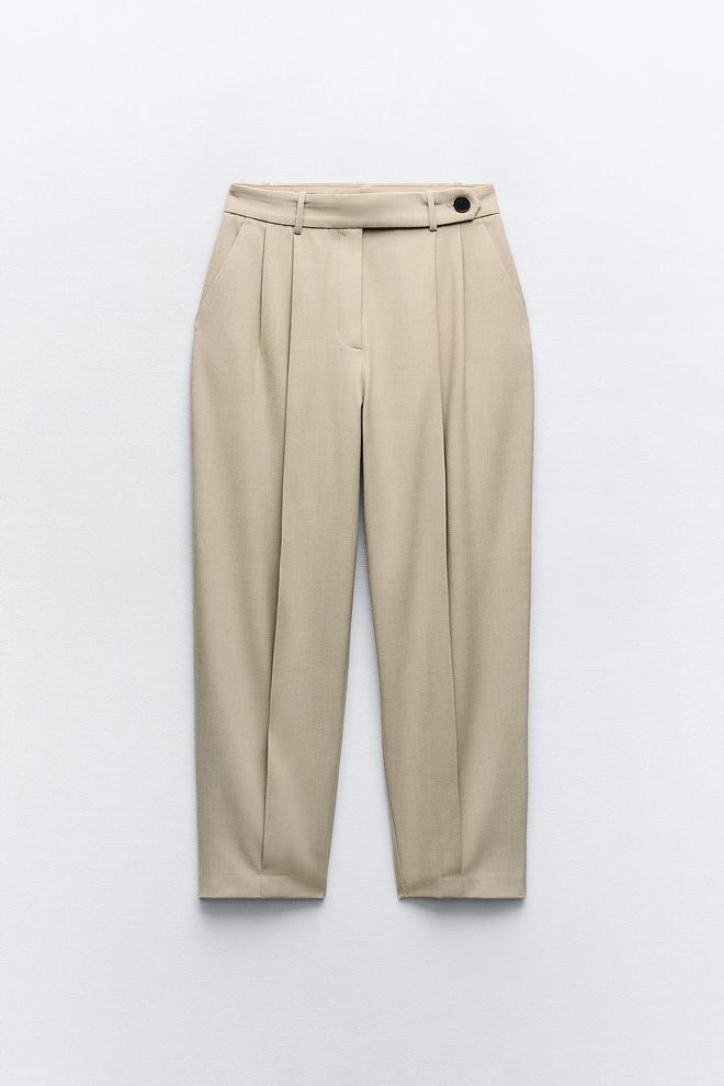 Pantalones con pinzas de Zara