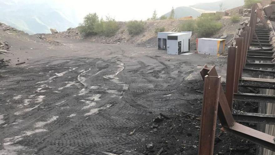 Un texto genérico de 60 páginas bastó a la dirección general Minas para dar permiso en Cerredo