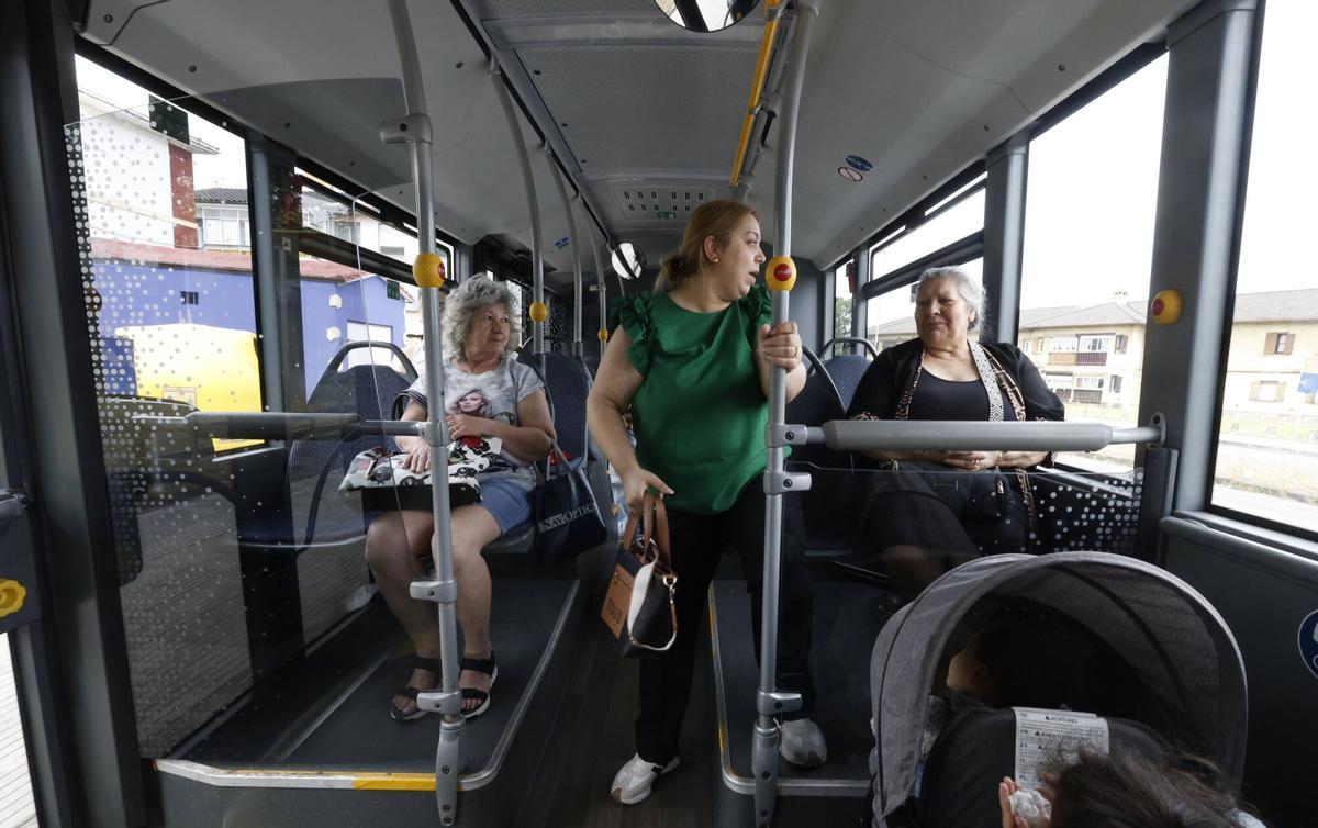 En imágenes: un viaje por varias rutas del transporte urbano de Avilés En imágenes: un viaje por varias rutas del transporte urbano de Avilés