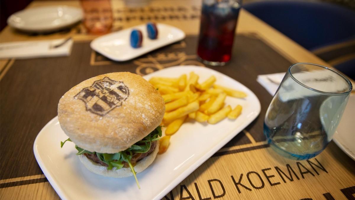 Laporta: "Con la nueva normalidad el Barça Café será una atracción"