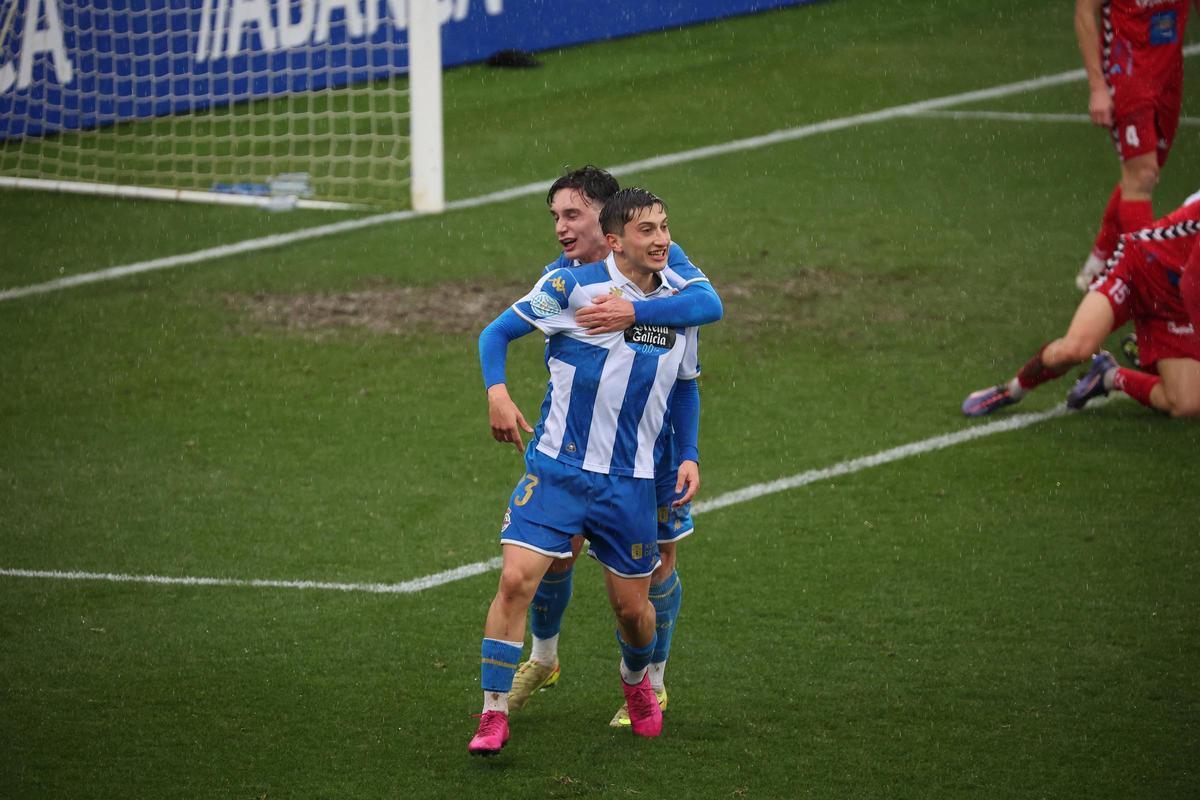 El Fabril gana al Sarriana (2-1) sobre la hora