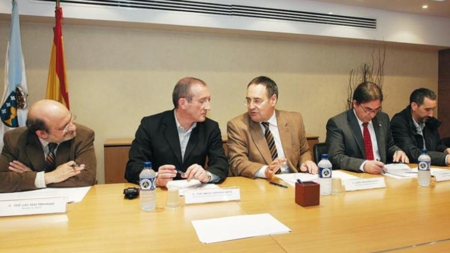 José Luis Díaz, José Emilio Santiago, Delfín Fernández, Antonio Regueiro y Carlos Eirea.