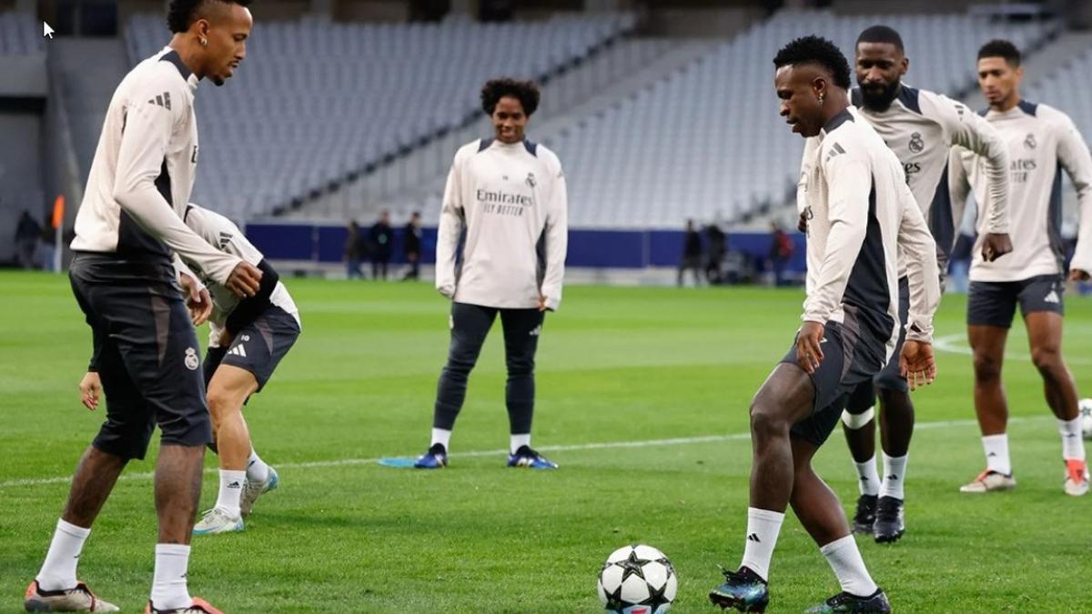 Los jugadores del Madrid se entrenan en el campo del Lille