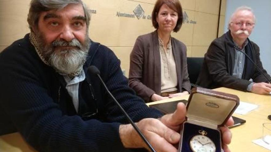 Retorna a Girona el rellotge de butxaca de l&#039;escriptor afusellat Carles Rahola