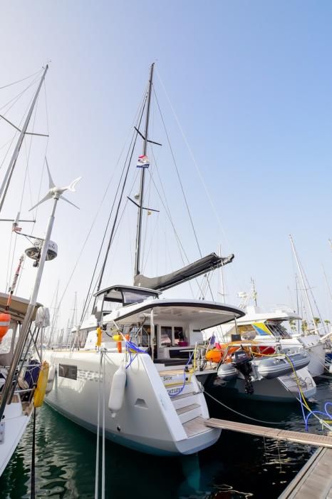 Primeras embarcaciones que llegan al Muelle ...