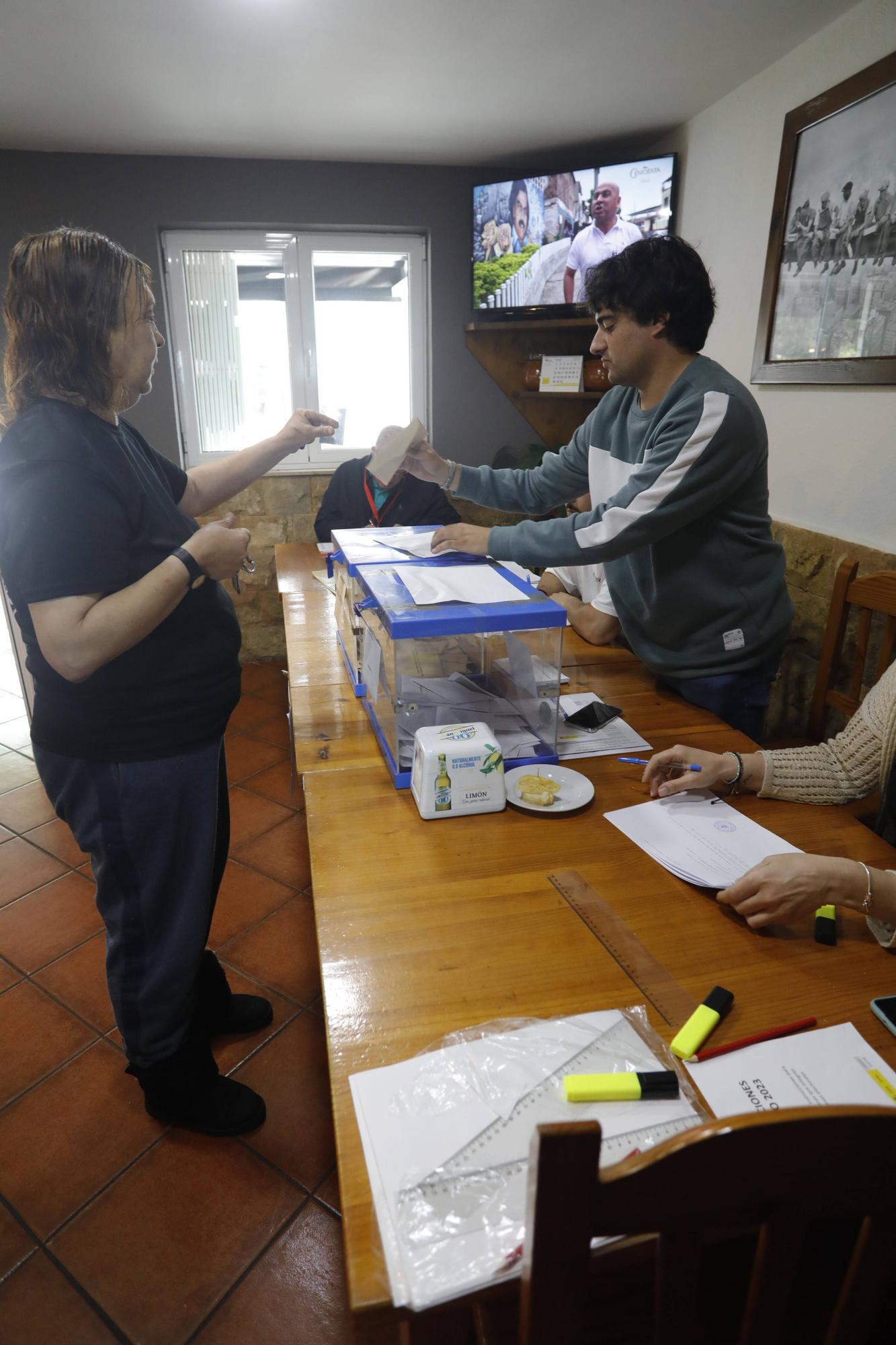 Las mejores imágenes de la jornada electoral del 28M en Asturias