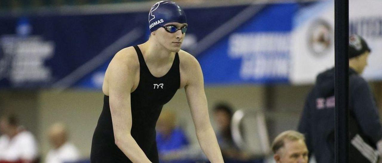 Lia Thomas, antes de la prueba del 200 en los campeonatos universitarios de EEUU.