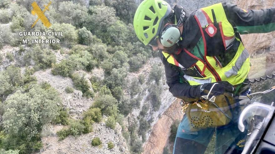 Rescatada una barranquista valenciana cuando estaba colgada sobre un canal en Pirineos