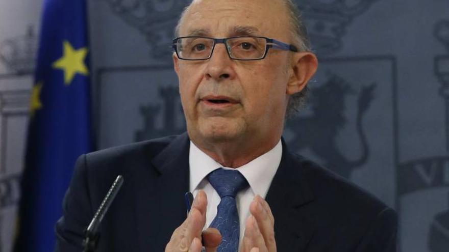 Montoro presume del &quot;carácter social&quot; de los Presupuestos