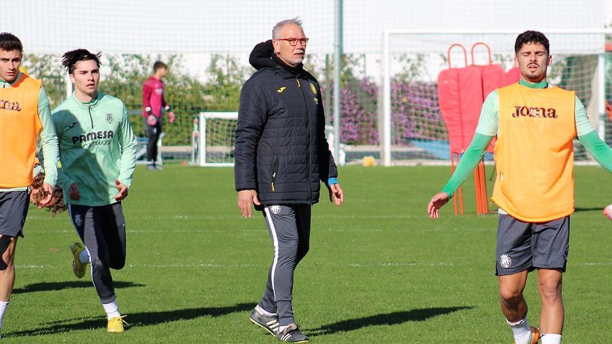 El entrenador del Villarreal B lo tiene claro: &quot;Iremos a Oviedo con el descaro de siempre&quot;