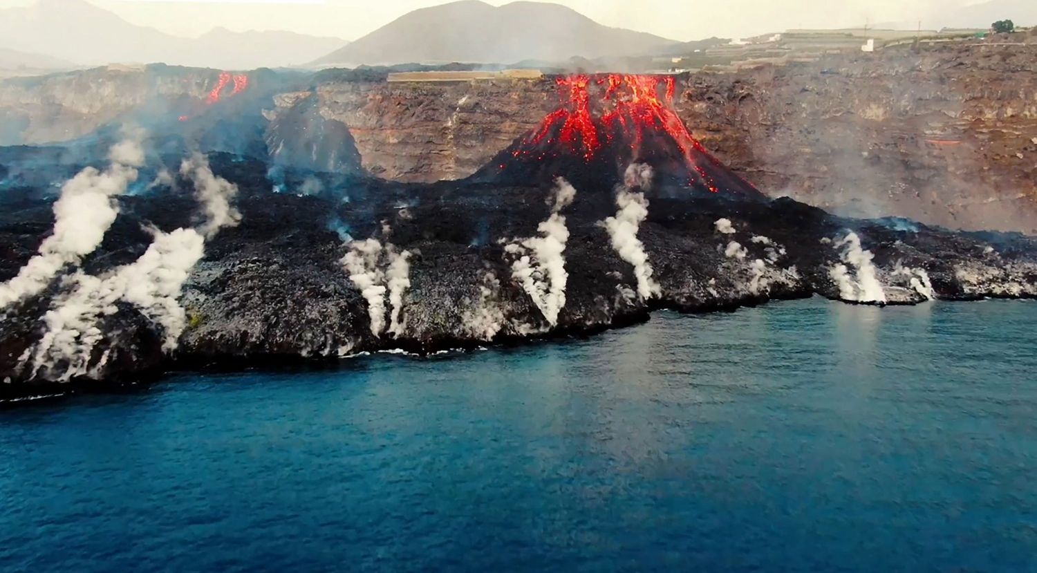 Tres meses de lava en La Palma: las imágenes más espectaculares del volcán