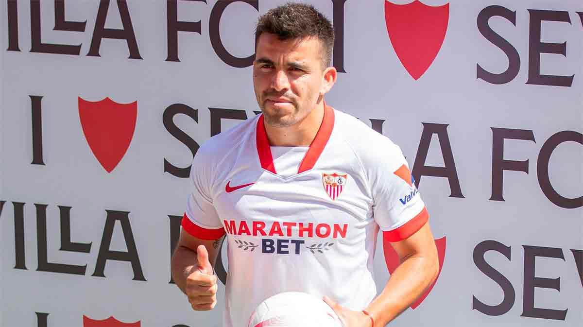 El argentino Marcos Acuña presentado como nuevo jugador el Sevilla FC