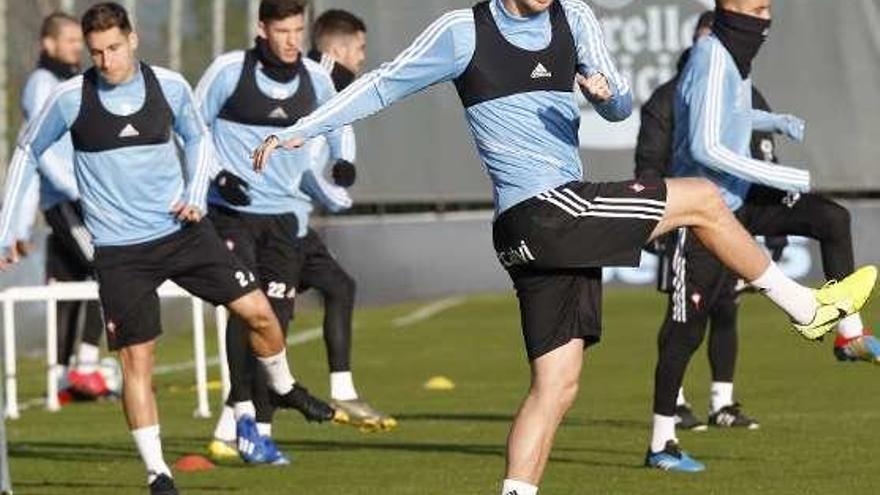 Filip Bradaric en su primer entrenamiento como celeste. // R. G.