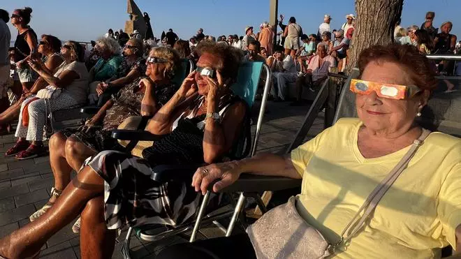 Les imatges de l'eclipsi a l'Escala