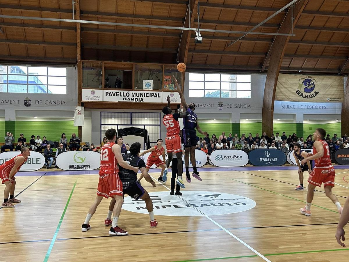 Una imagen del partido del pasado sábado en Gandia
