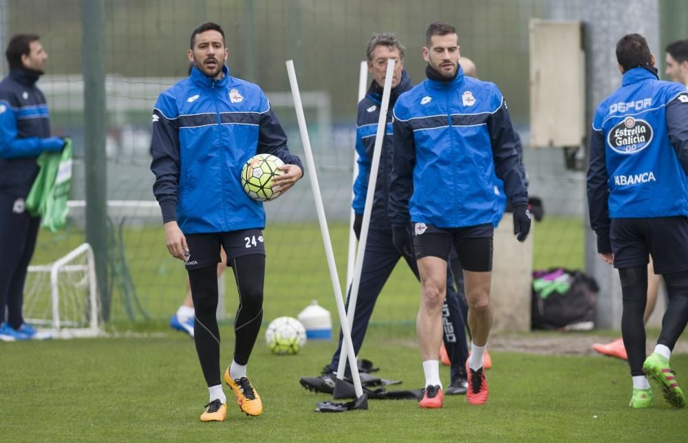 La plantilla trabaja transiciones ofensivas