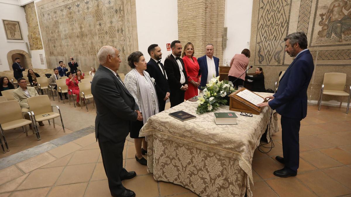 Celebración de una boda civil en el Alcázar.