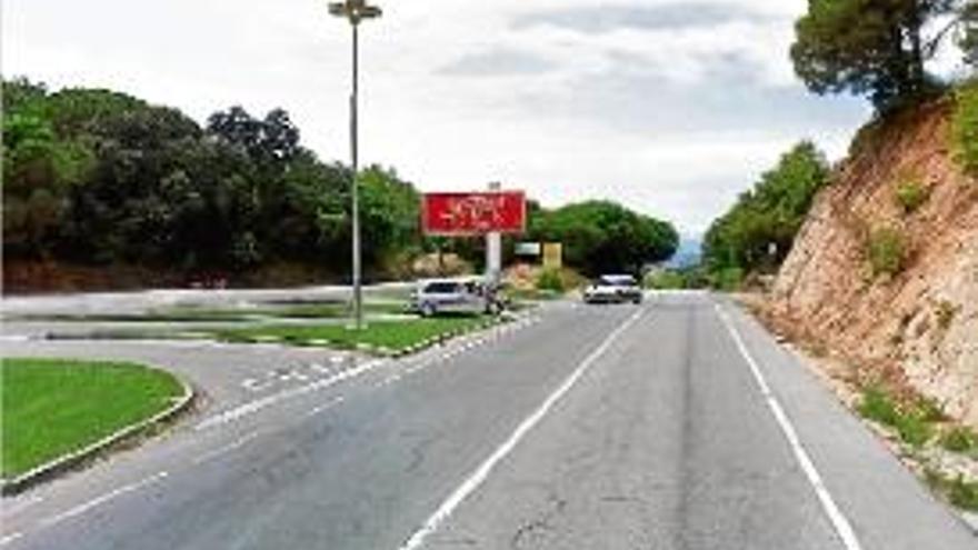 Demanen un carril d&#039;incorporació i sortida a la carretera Lloret-Tossa.