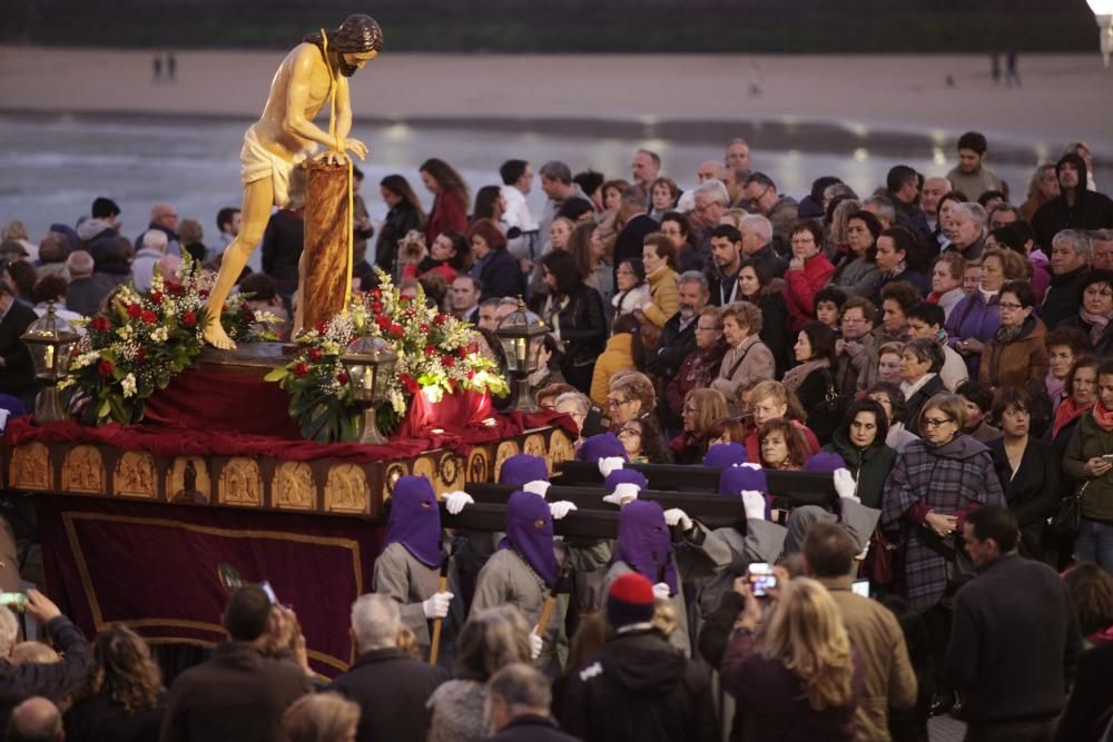 Procesión de las lágrimas de San Lorenzo en Gijón