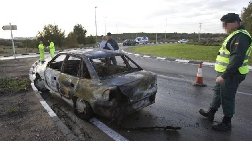 Arrestan en Paterna a unos atracadores de gasolineras tras una persecución policial