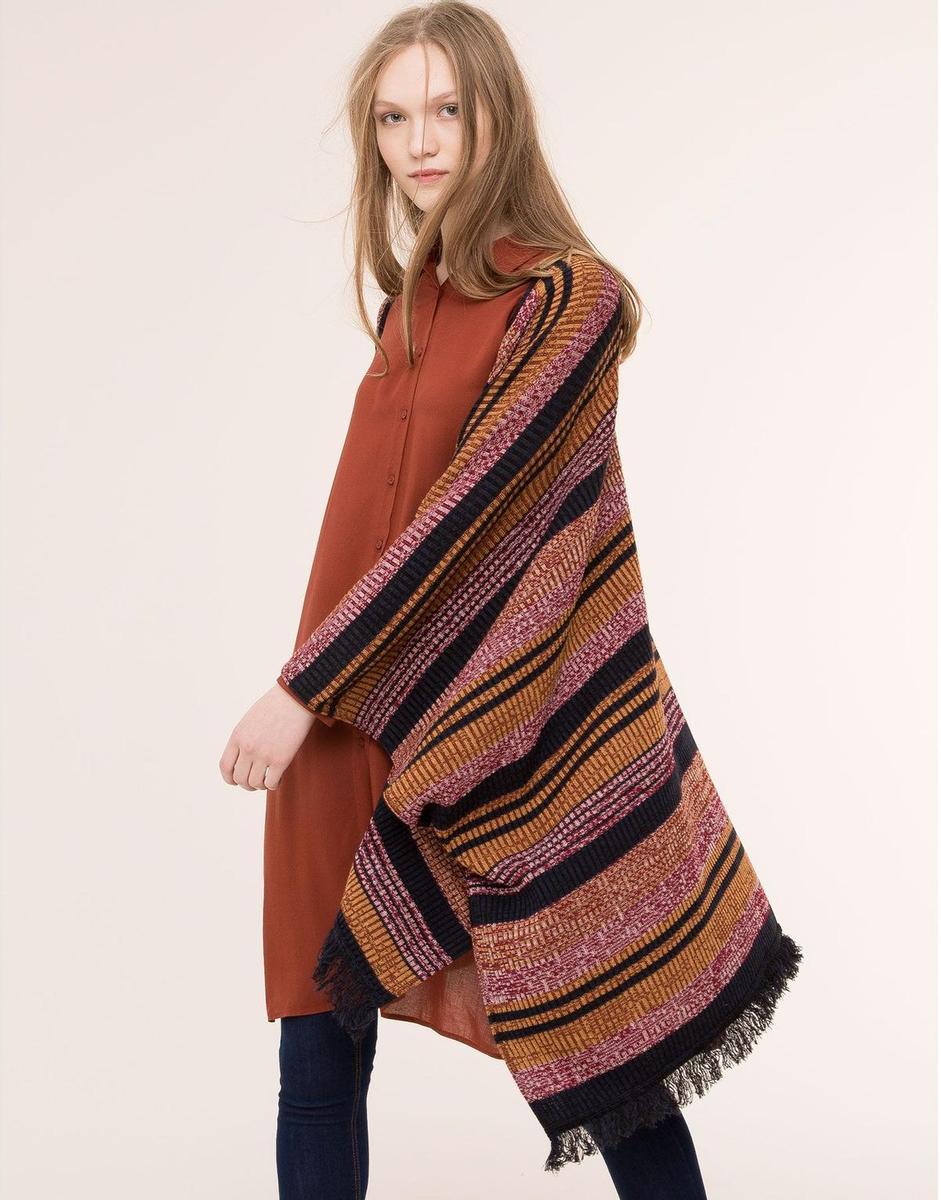 Rebajas Pull & Bear 2016, capa a rayas (15,99€)