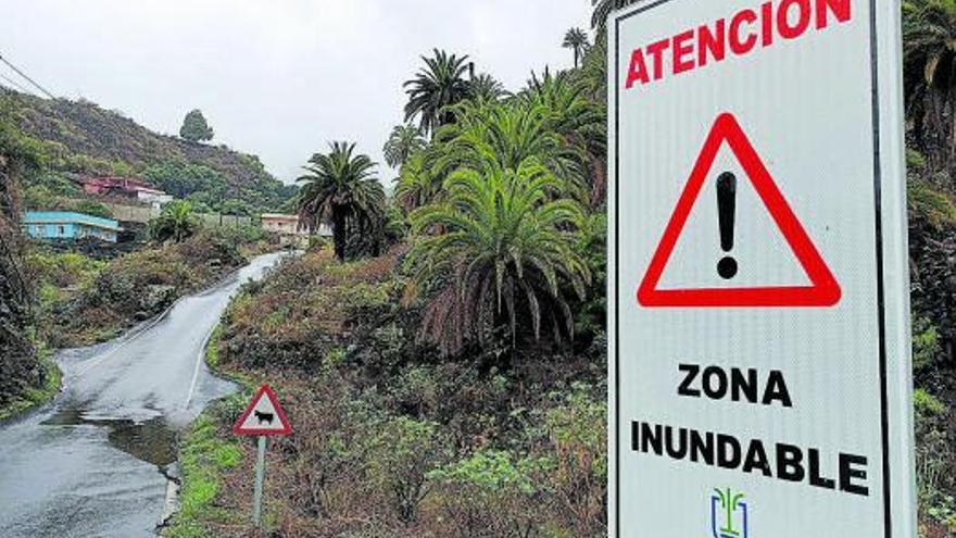 La Palma vive un sábado pasado por agua pero sin sobresaltos