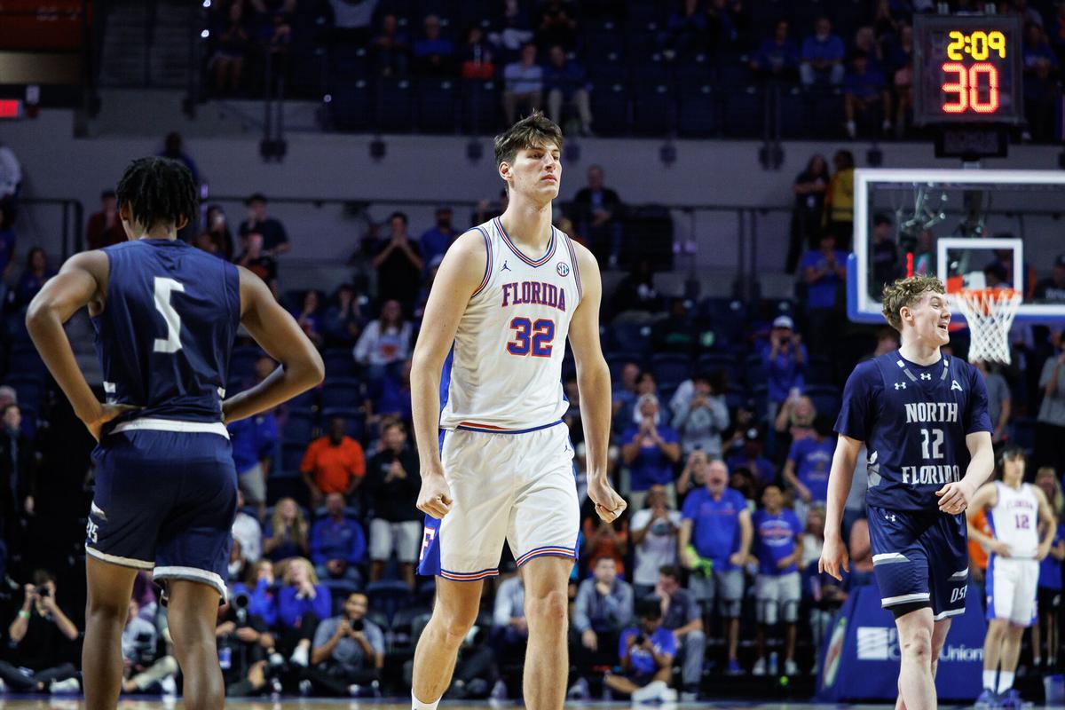 Florida center Olivier Rioux (32) makes his debut during the second half of an NCAA college basketball game Thursday, Nov. 6, 2025, in Gainesville, Fla. (AP Photo/Chris Watkins)