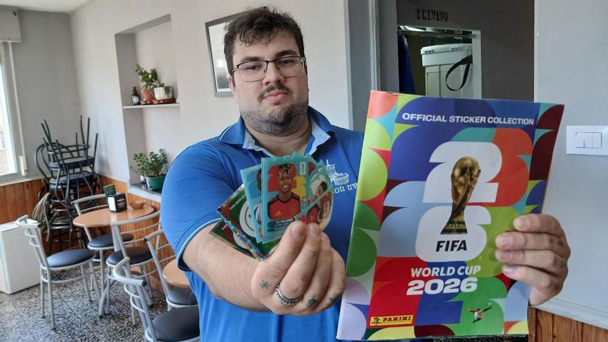 Isaac Álvarez explica cómo convirtió el Var con Uve en un punto de intercambio de cromos del Mundial