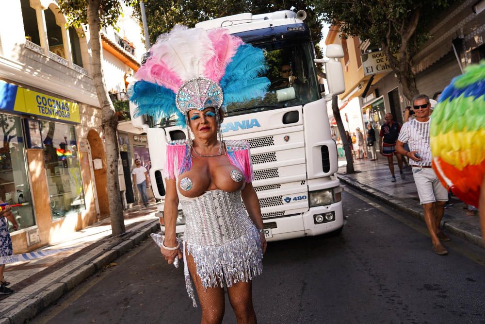 Torremolinos ha celebrado este sábado la cabalgata reivindicativa y festiva del Pride 2019, el acto central del festival anual de orgullo LGTBI, en el que participaron diez carrozas y se estrenó un nuevo recorrido.