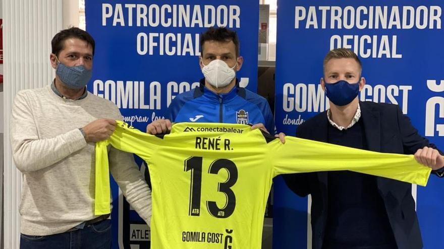 El Atlético Baleares ha presentado hoy al portero René