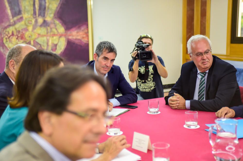 Reunión de los empresarios del Norte con Clavijo.