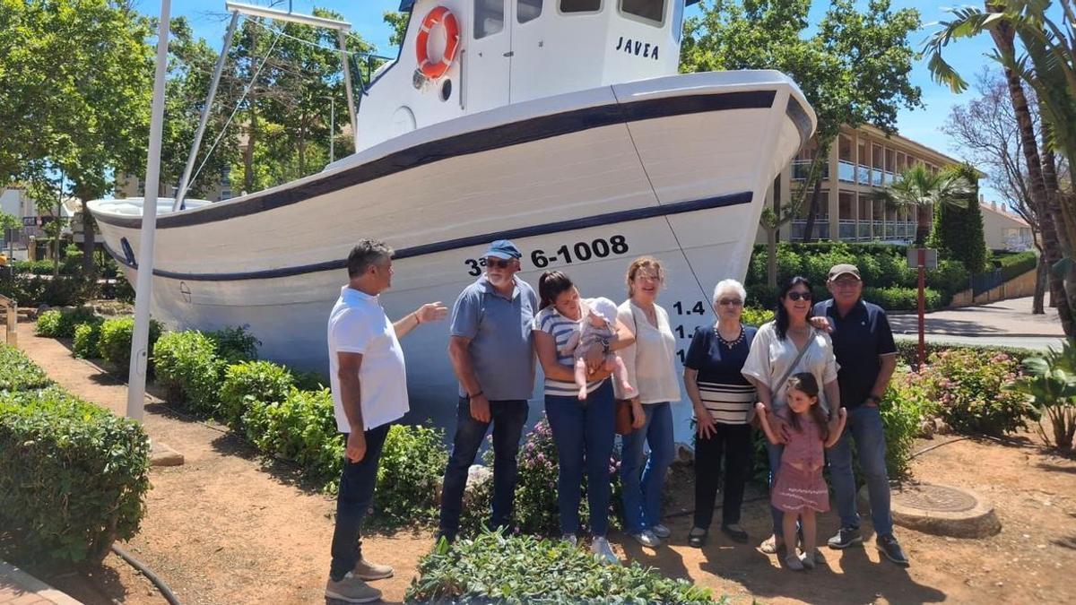 La familia Serrat Cholbi ha estado en la botadura simbólica del Chorroll
