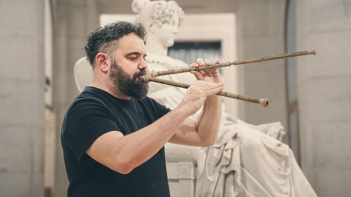 Abraham Cupeiro, músico y constructor de instrumentos.