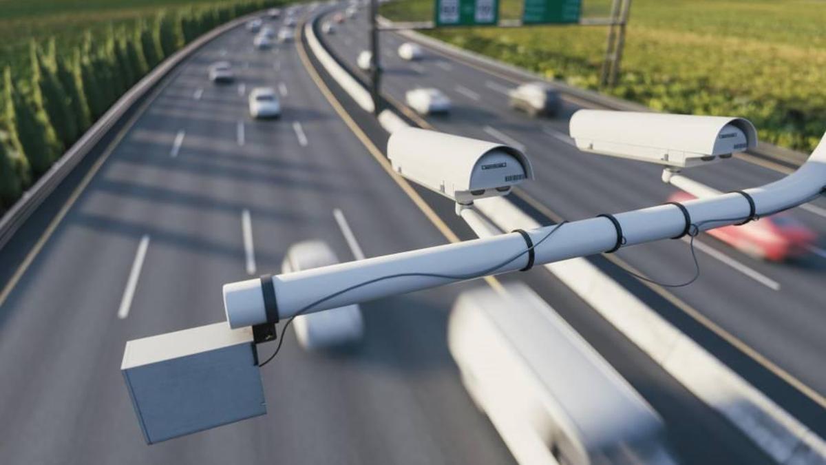 Estos son los nuevos súper radares de la DGT que controlan hasta 6 carriles a la vez