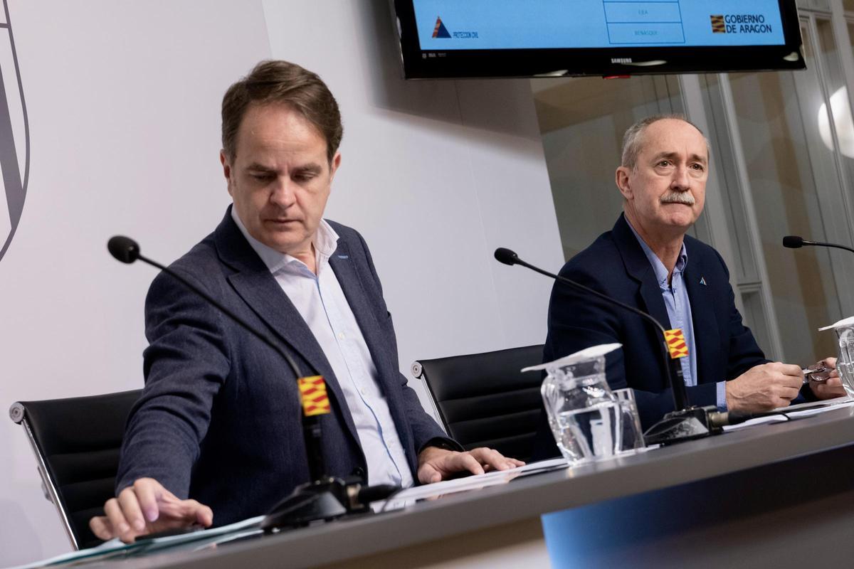 Roberto Bermúdez de Castro y Miguel Ángel Clavero, este jueves en la presentación del plan.