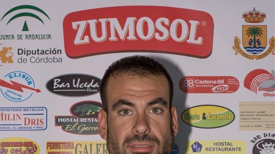 Martins salva el liderato del Zumosol ARS