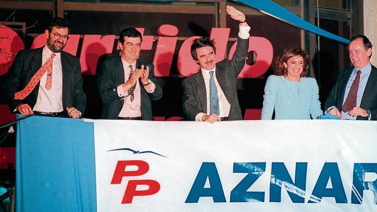 Aznar gana las elecciones