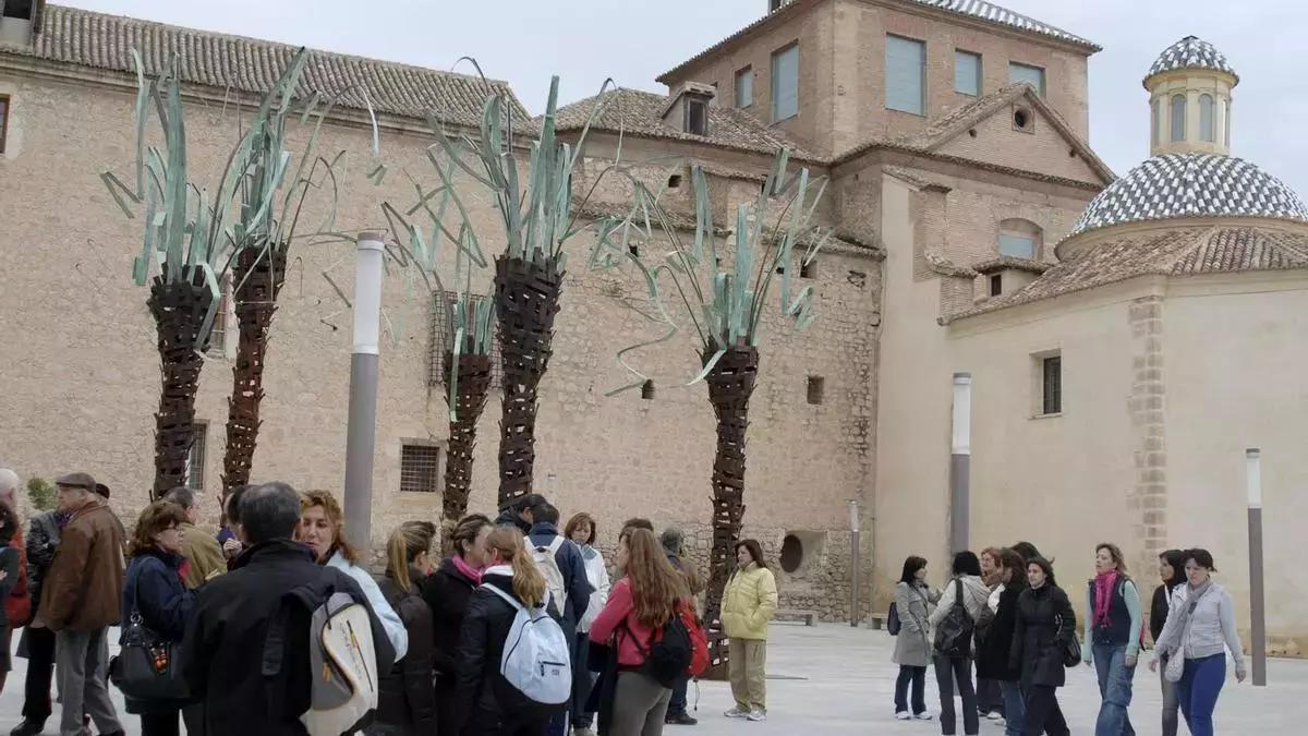 Palmeras de acero que decoraban el Rincón Hernandiano.