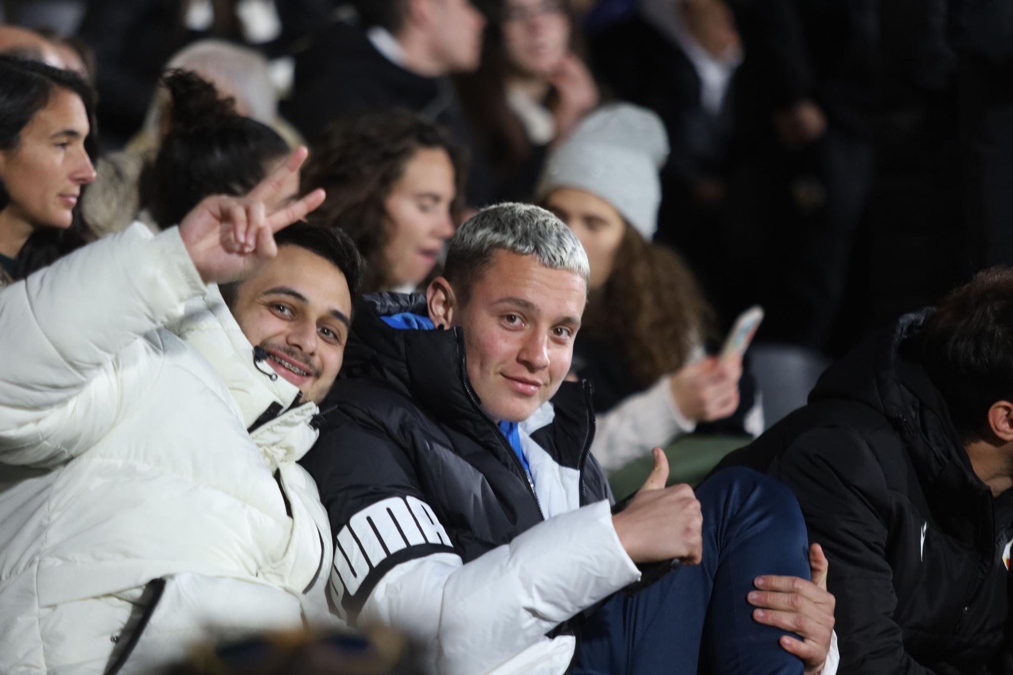 Galería | Así ha recibido la afición al Castellón antes de medirse al Eldense