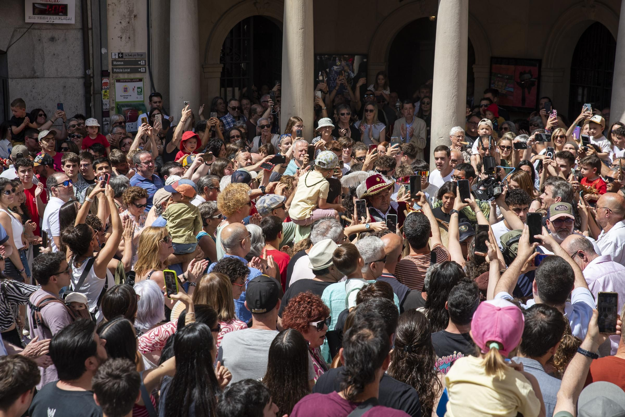 Ple de Patum i cercavila del Tabal a Berga