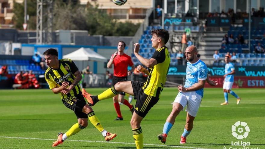 El Real Zaragoza se levanta y gana con solvencia al Andorra (2-0)