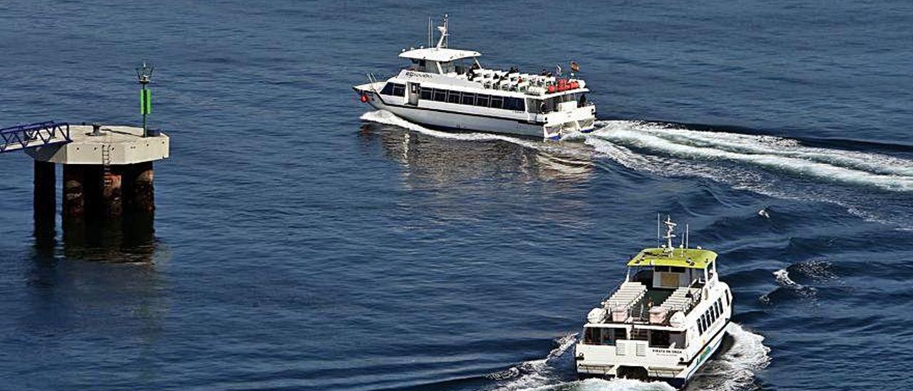 Barcos del transporte de ría.