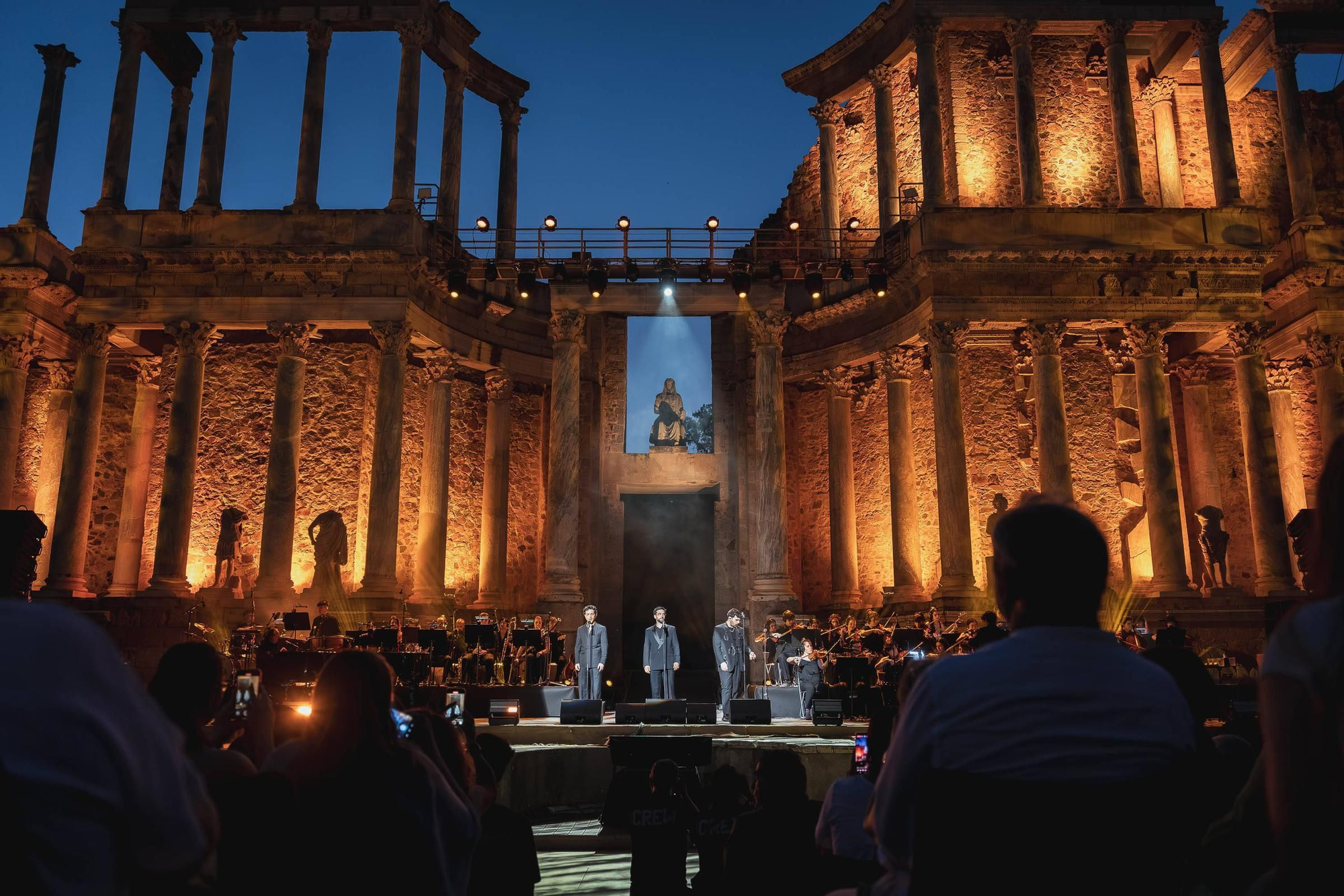 El concierto de Il Volo en el Teatro Romano de Mérida, en imágenes
