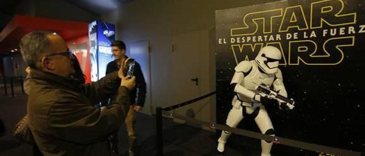 Las empresas jugueteras valencianas hacen su agosto con los productos &quot;Star Wars&quot;